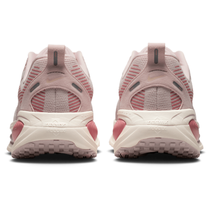 Nike Vomero 18 - Women's
